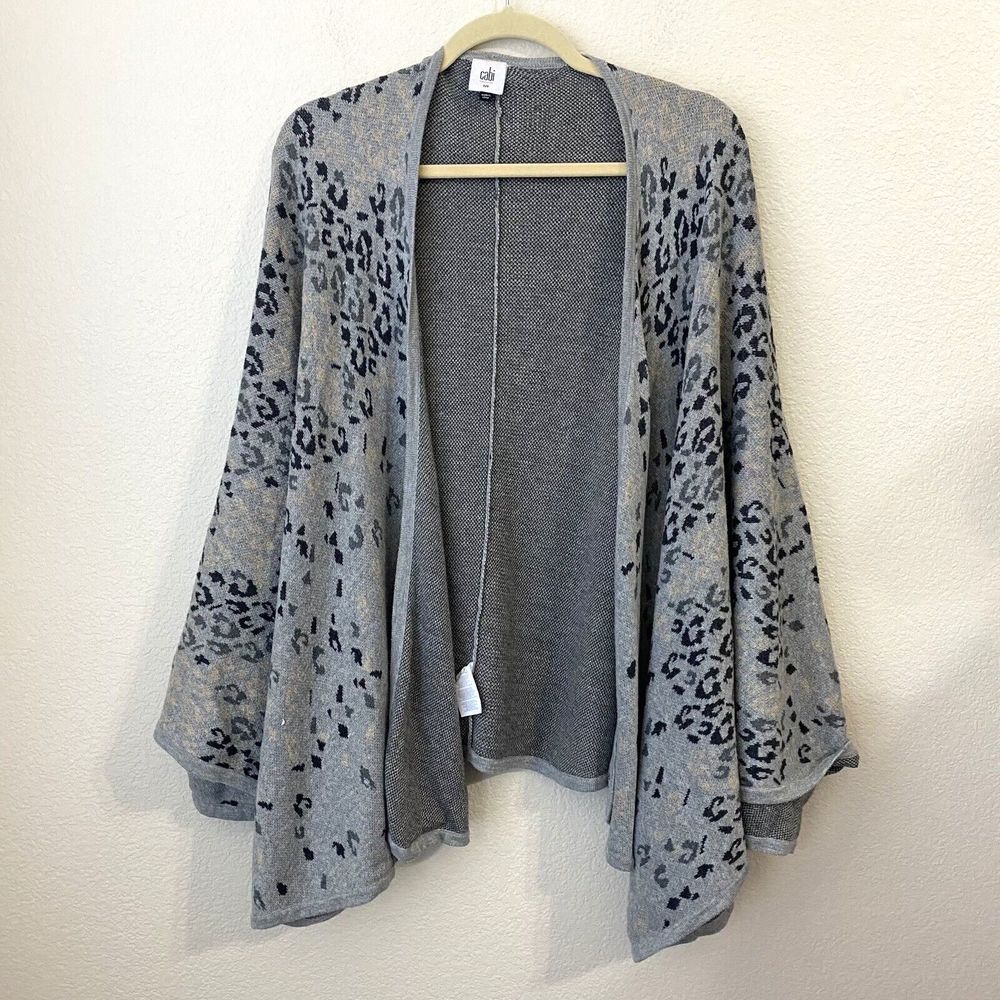 CAbi Poncho Wrap Womens One Size Gigi Leopard Animal Print Gray - Picture 1 of 5